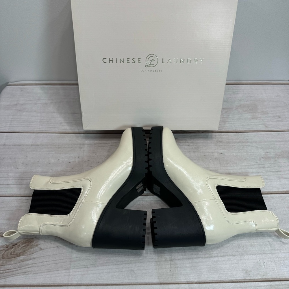 Heeled Platform Chelsea Boots Cream Patent Faux Leather Chinese Laundry Lug Sole - Picture 7 of 11